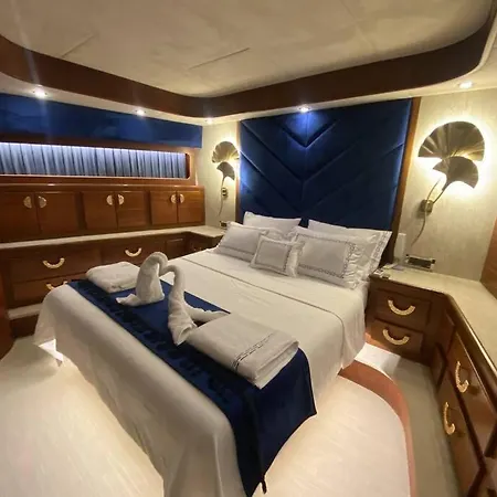 بوتيل Private Yacht *